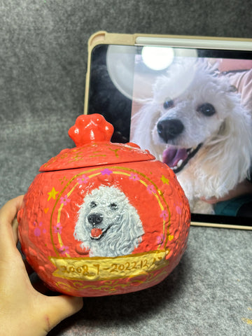 Pet Planet Urn – Customized Ceramic Pet Urn with Hand-Painted Pet Portrait
