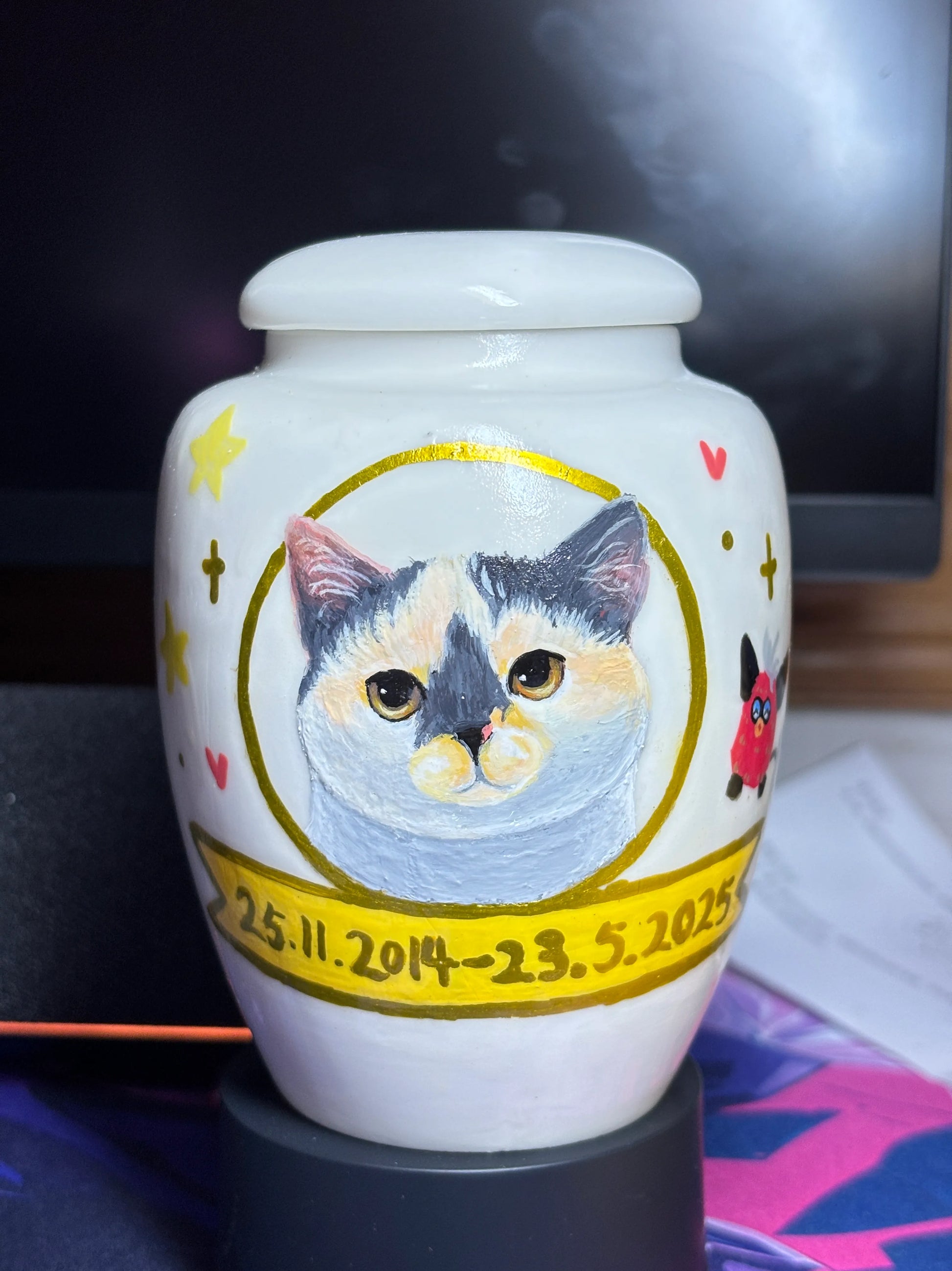 Tall Urn – Customized Ceramic Pet Urn with Hand-Painted Pet Portrait for Small Dogs & Pets