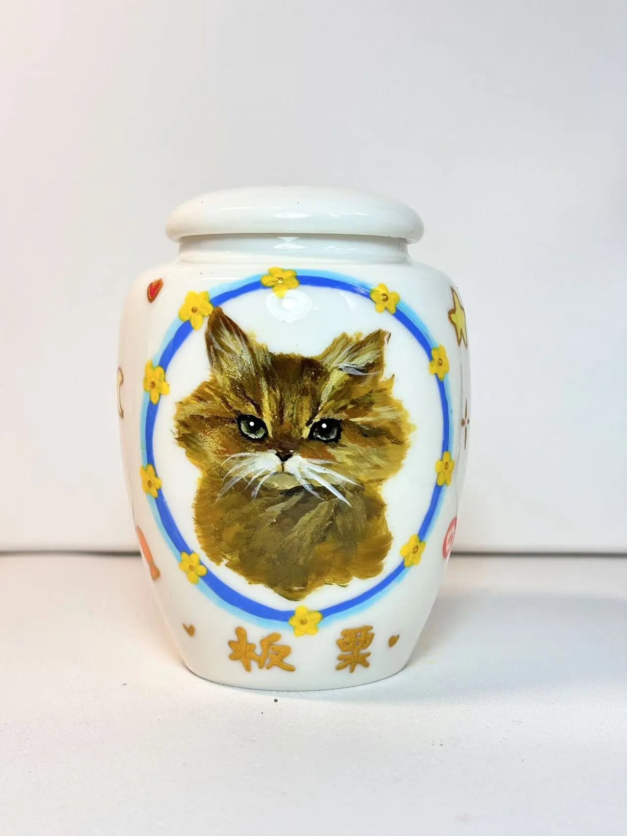 Tall Urn – Customized Ceramic Pet Urn with Hand-Painted Pet Portrait for Small Dogs & Pets